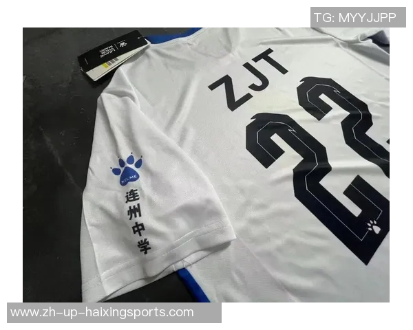 足球装备选购指南：挑选适合你的高性能球袜技巧与推荐