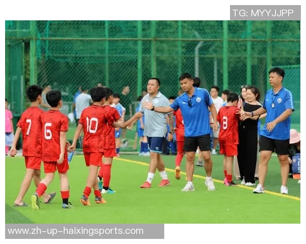 青少年足球比赛精彩纷呈展现青春活力与团队精神的竞技盛宴